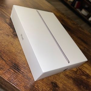 iPad 6th Generation 32gb Space Gray